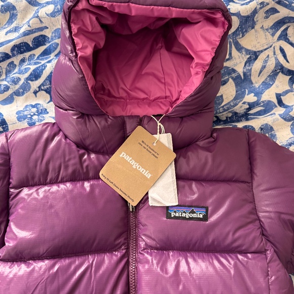 -not4 Sale ! NEW🎀Patagonia Hi-loft jacket toddler size 3T gorgeous purple